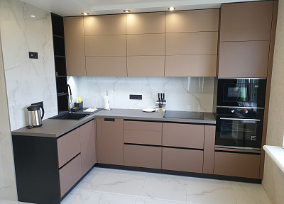 Кавова кутова кухня у ЖК "Милославичі", Троєщина | Кухня | Ігор Переїденко