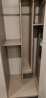 Технический шкаф в коридоре
