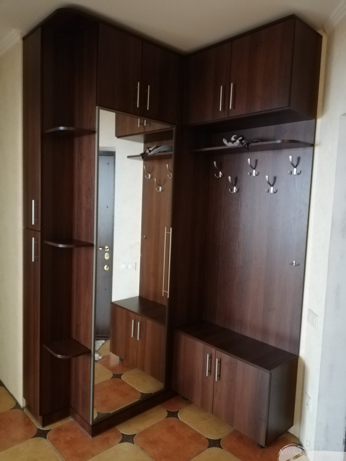 шкаф в прихожую