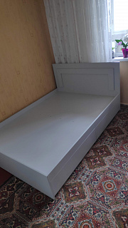 Кровать