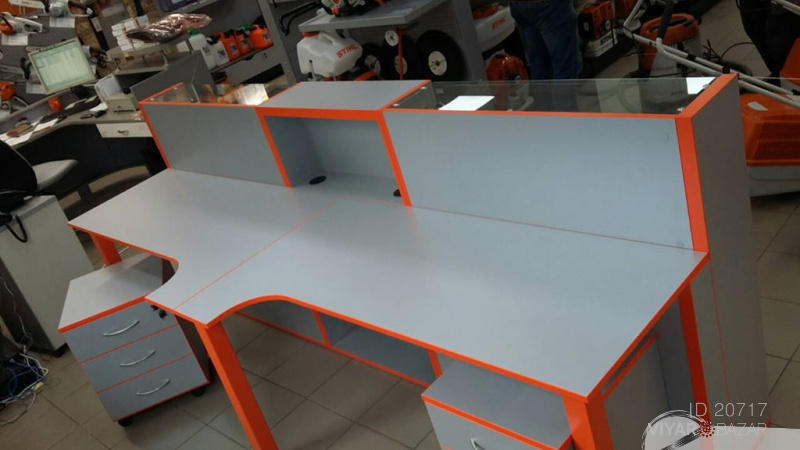 Комплект мебели для магазина STIHL