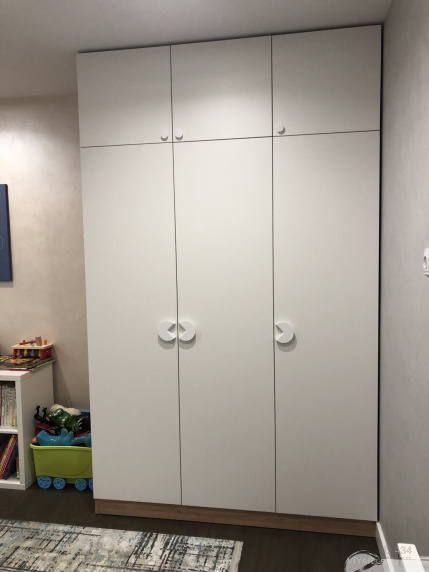 Світлі меблі для дитячої кімнати (ЖК ParkLand) - на замовлення