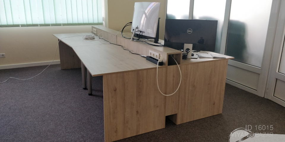 Компьютерные столы для офиса. - на замовлення
